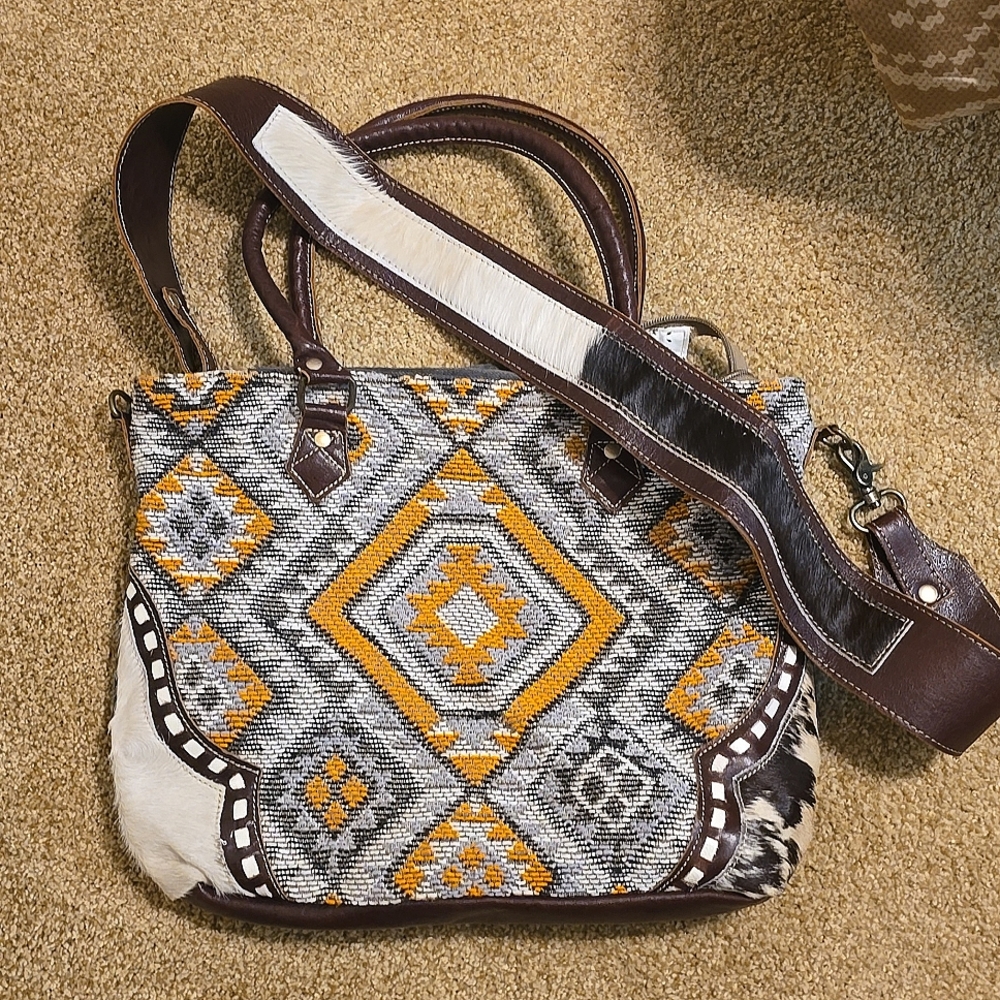 Myra Bag